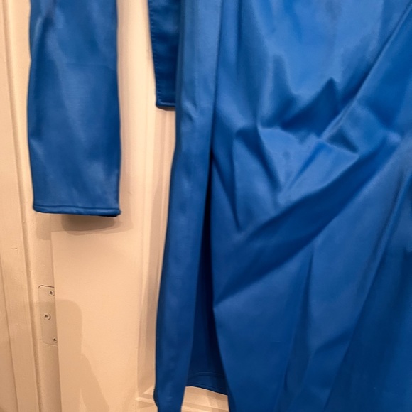 Zara dress because it's no longer my size - Picture 2 of 6